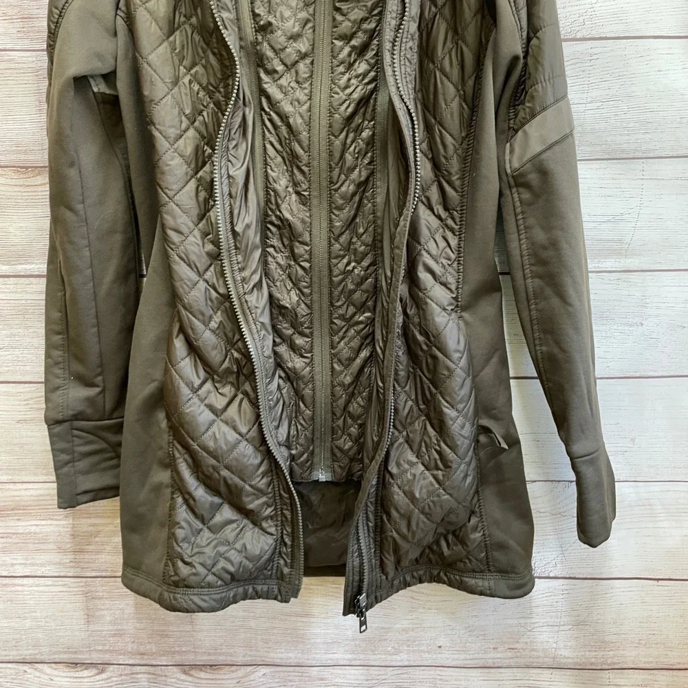 ATHLETA ROCK SPRINGS CYA PUFFER JACKET IN GREEN‎